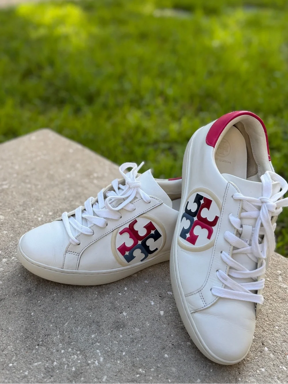 Tory Burch Howell Court Leather Sneaker – White Multi Logo, women’s size9